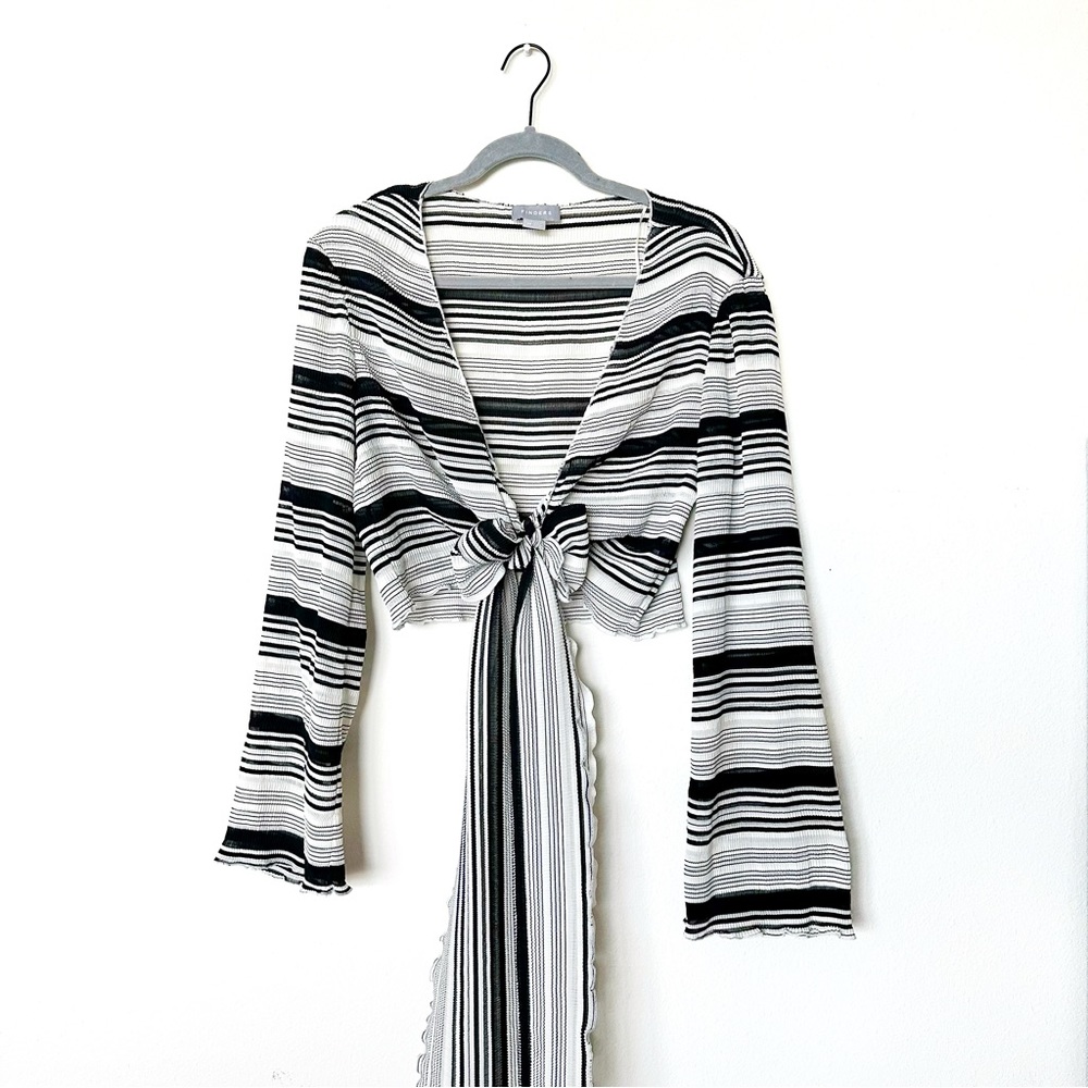 Finders Keepers Pierre Black & White Wrap Cropped Top